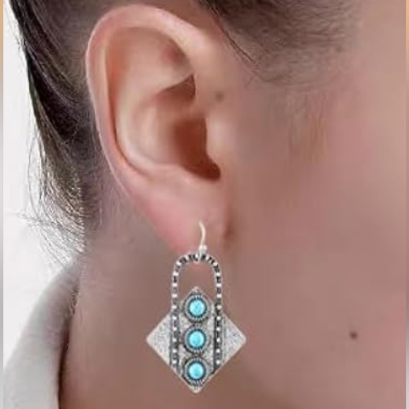 Turquoise Stone Oval Drop Earrings - Picture 2 of 5